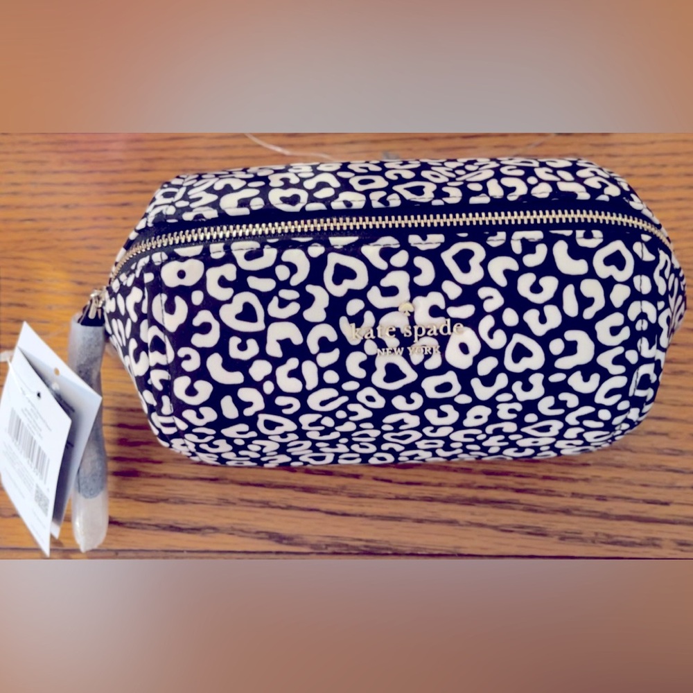 BNWT KATE SPADE CHELSEA HEART LEOPARD MAKEUP COSMETIC BAG